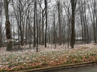 444 Harvest Rd, Green Bay, WI 54302