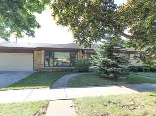 5701 S Park Ave, Morton Grove, IL