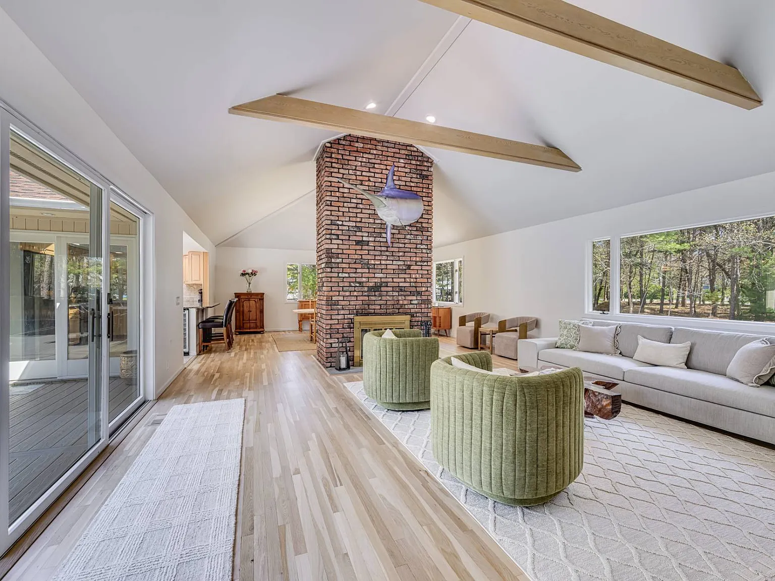 Charming Single-Level Escape in East Quogue — Photo 2
