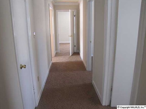 4th image of 156 Honea Ln