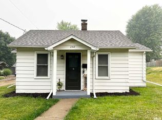 258 Myra Pl, Clinton, IA 52732