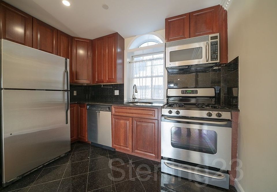 1st image of 2821 Astoria Blvd #1