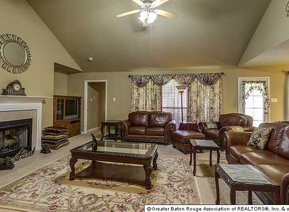 3rd image of 26202 Glenbrooke Dr
