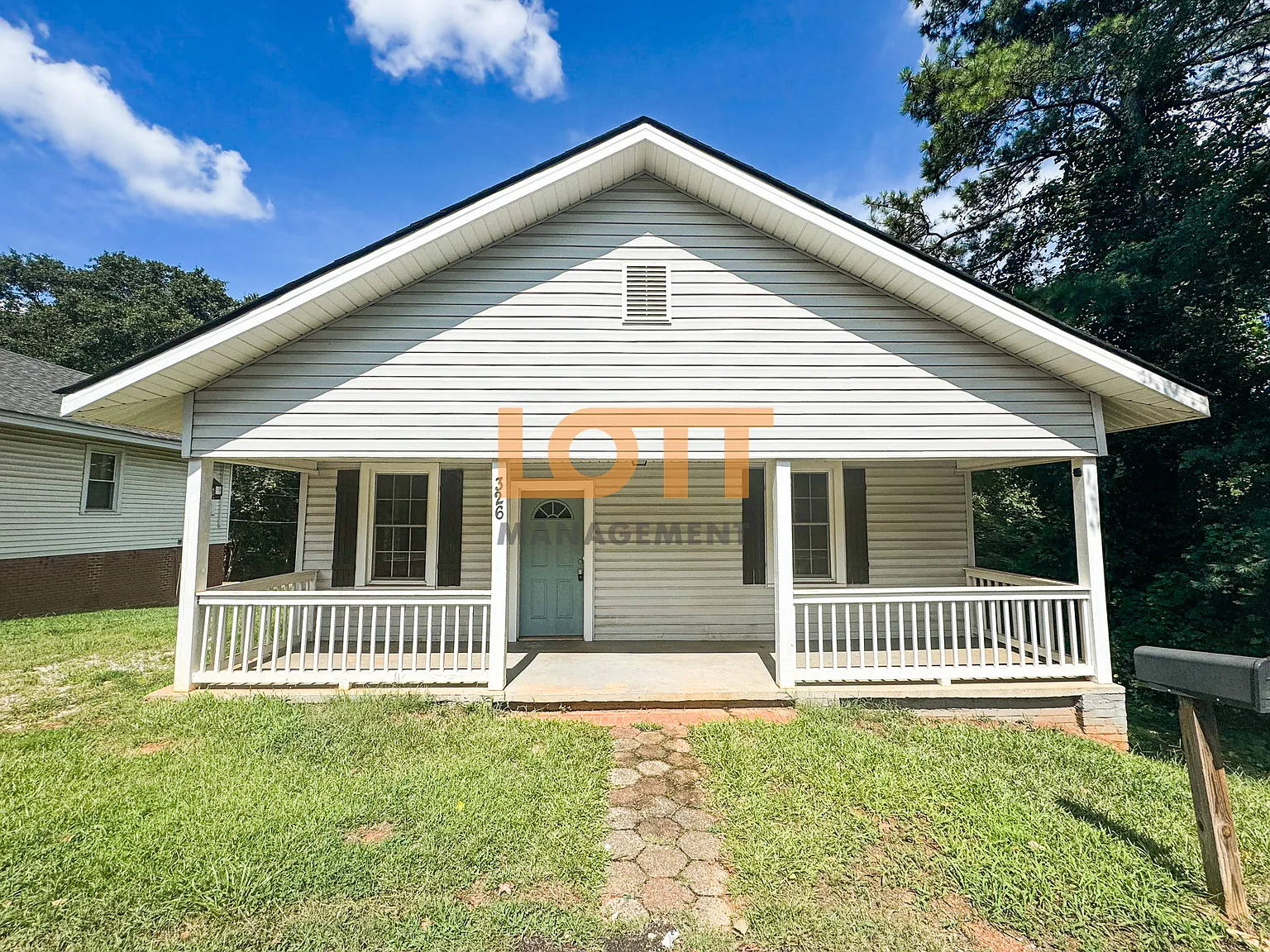 2 bed, 1150 sqft, $1,350 — Photo 1