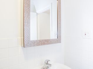 170 W Menomonee St #1B, Chicago, IL 60614