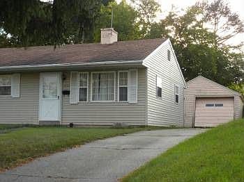 1st image of 1837 Fuller Ave NE