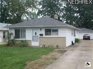 355 Parkway Dr, Eastlake, OH 44095