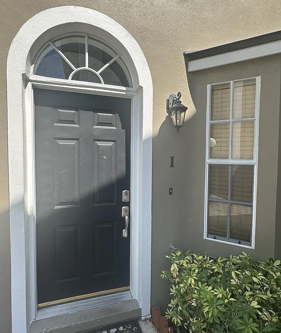 2802 W Cleveland St — Photo 3