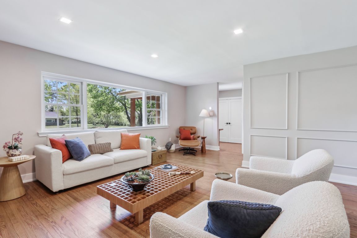 Barclay Rd-0105-046.jpg
