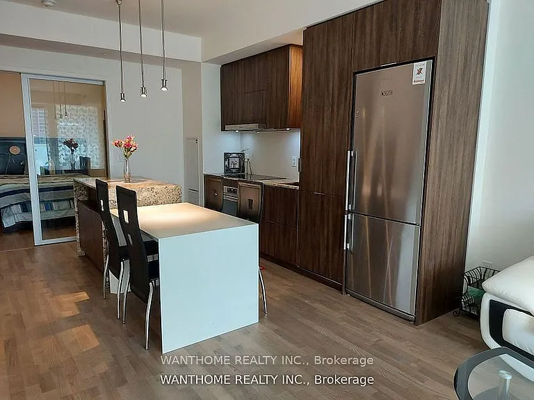 1 Bloor St E #502 — Photo 3