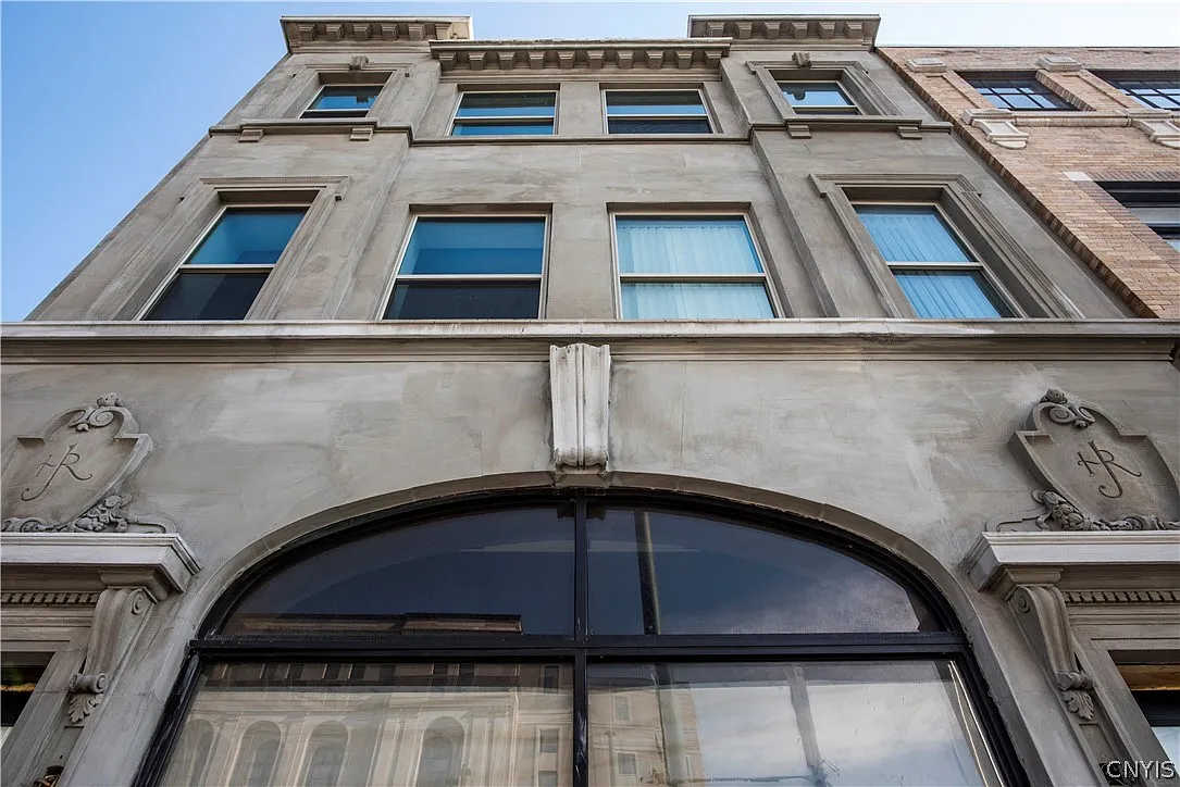 Building Photo - 221 Elizabeth St #1