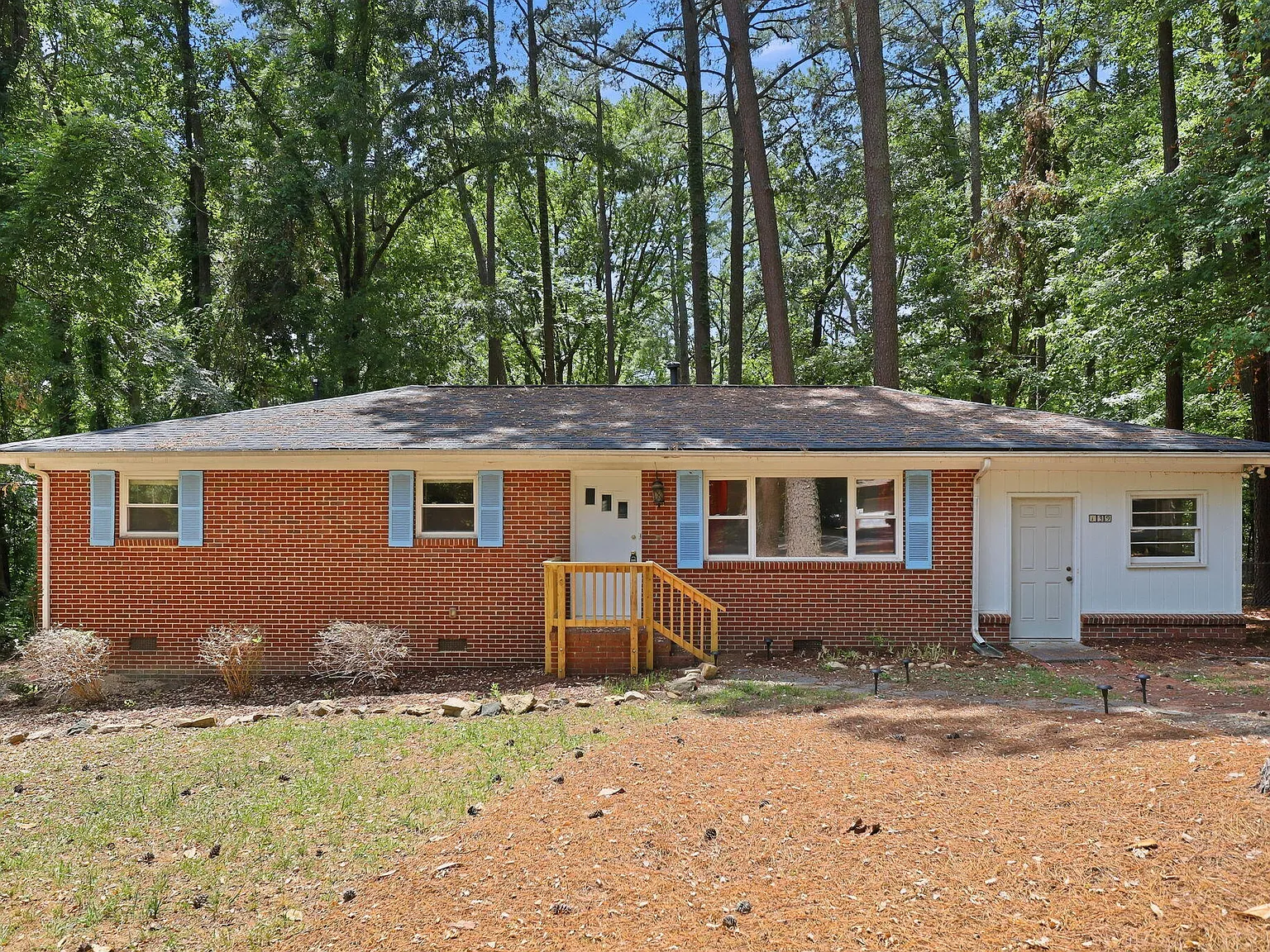 3 bed, 2.0 bath, 1600 sqft, $2,395 — Photo 1