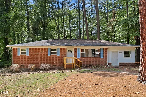 139 Windsor Cir Photo 1