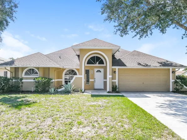 264 Daisy Estates Dr, Winter Haven, FL 33884