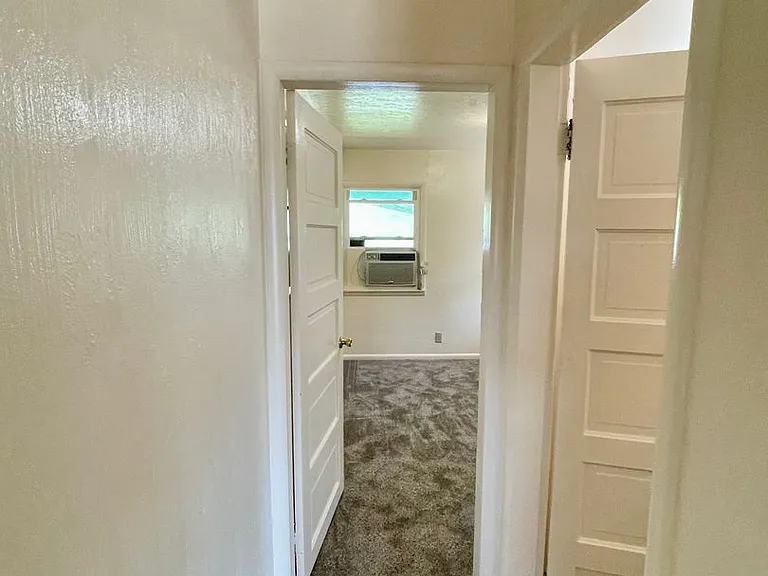 723 NW 5th St — Photo 18
