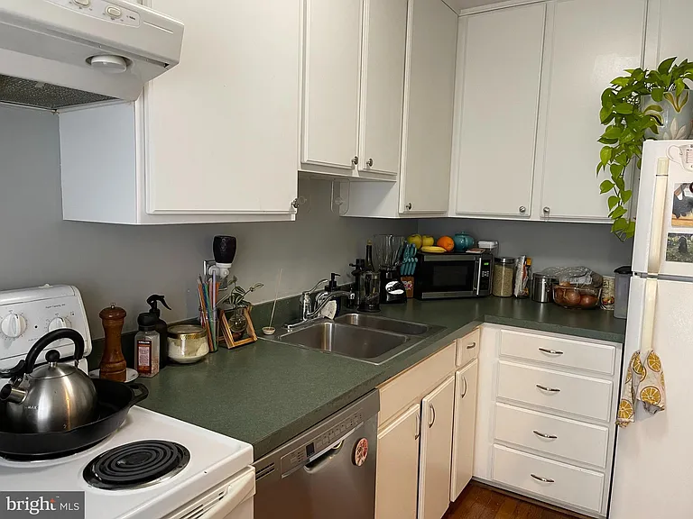 306 S Wayne St #B — Photo 7