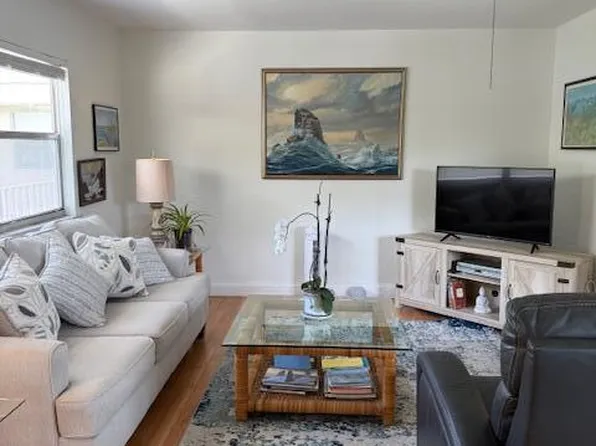 699 Saxony Park, Delray Beach, FL