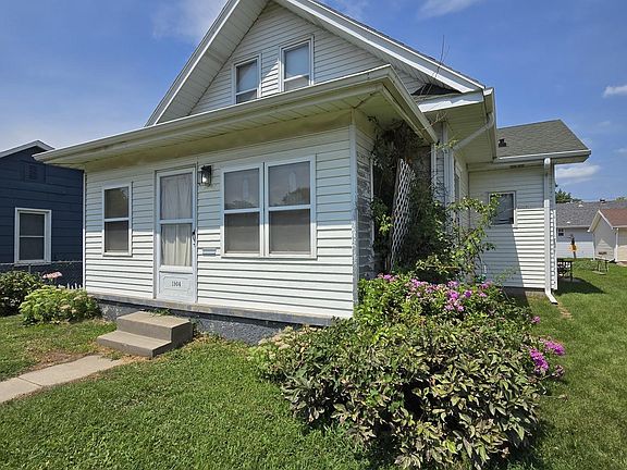 2nd image of 1904 Avenue B
