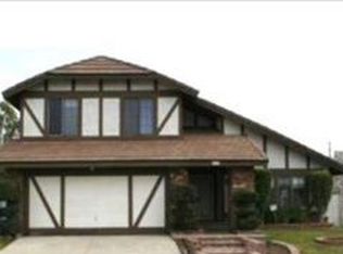 6867 Emerald Ave, Fontana, CA 92336