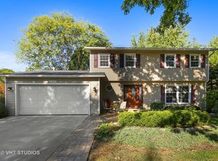 2433 Waupaca Ct, Naperville, IL 60564