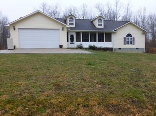 990 Jane Phillips Rd, Oneida, TN 37841