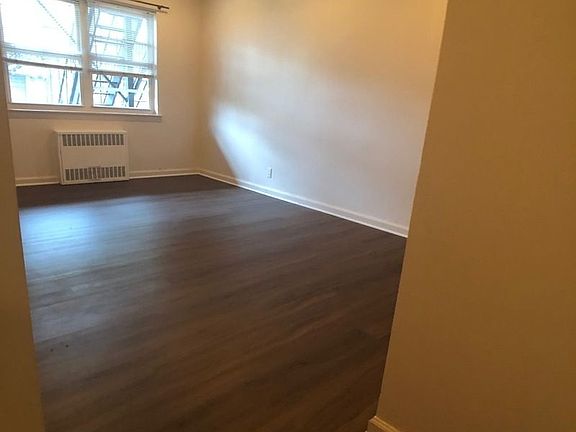 3rd image of 23-18 35th St #1R