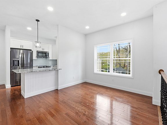 5th image of 116 Nugget Dr