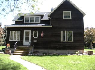 228 Buck Ave NE, Madelia, MN 56062