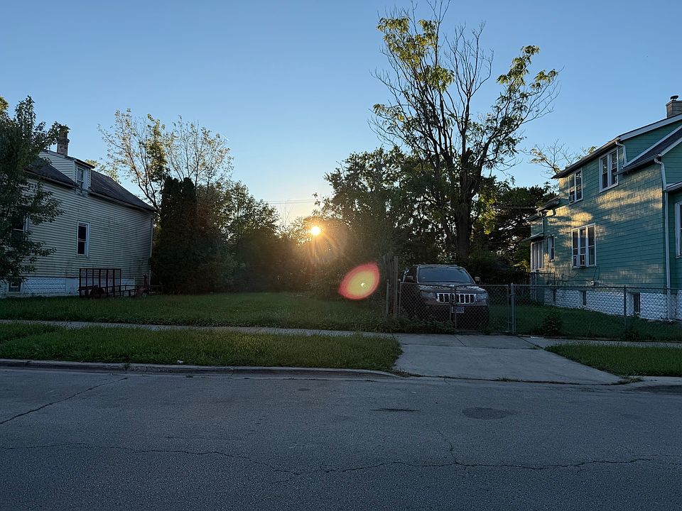1st image of 11558 S Perry Ave