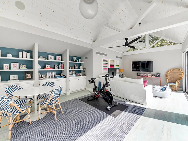 8 Lily Hill Rd — Photo 30