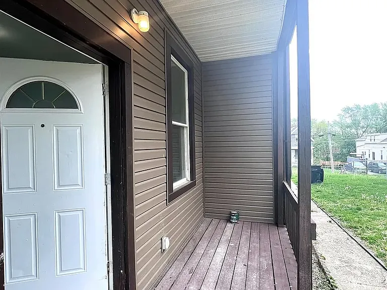 1027 Winfield Ave #1 — Photo 8
