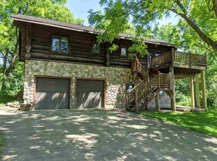 2514 Lunde Ln, Mount Horeb, WI 53572