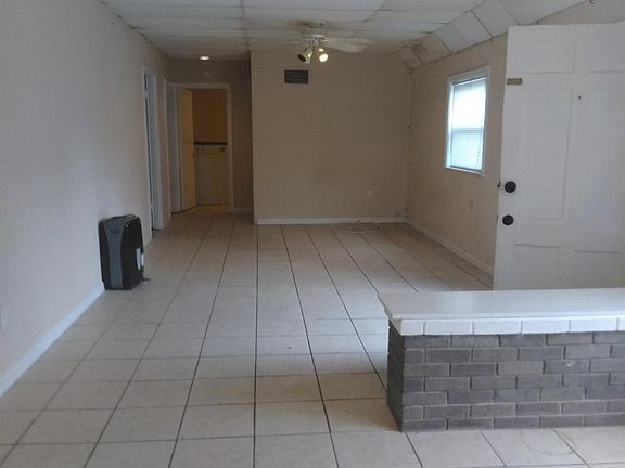 2nd image of 310 W Irvine St