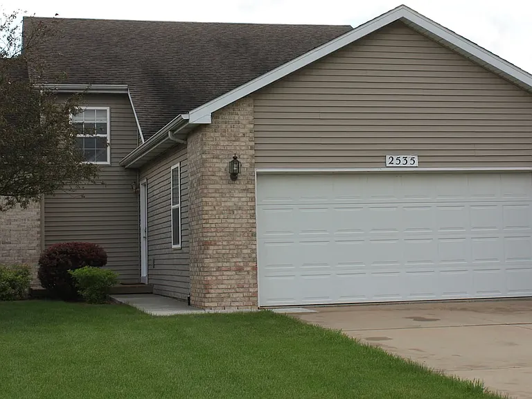 2535 Windward Blvd — Photo 1
