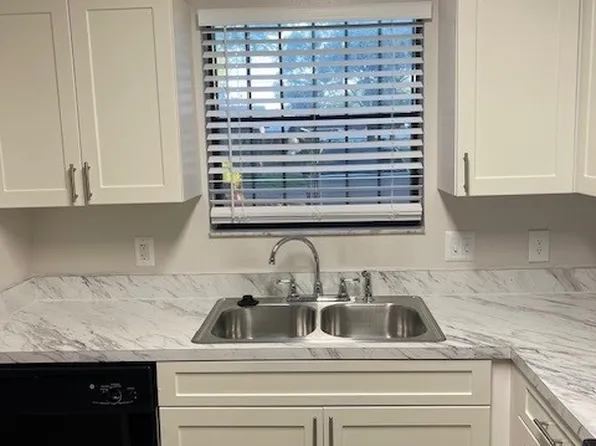 2560 W Bird St #1, Tampa, FL 33614