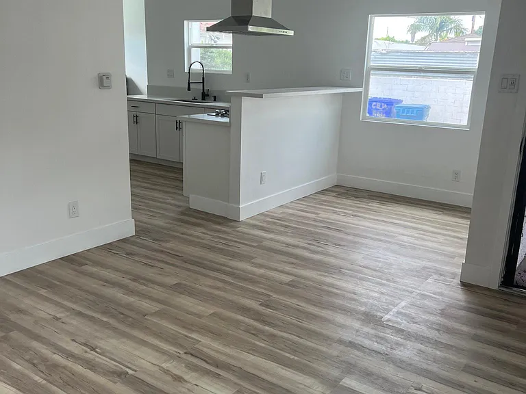 7039 Mission Pl #1/2 — Photo 3