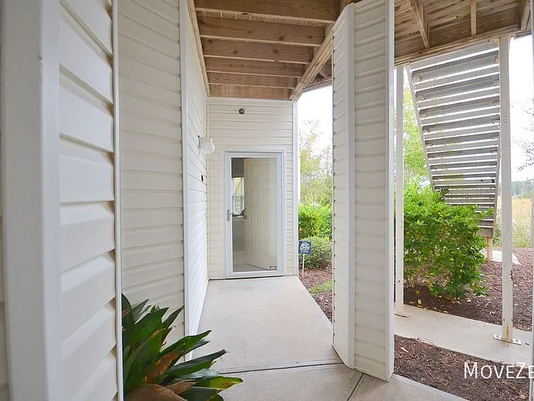 210 Fullford Ln #102 — Photo 23