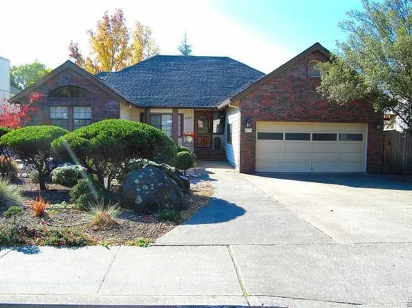 5547 Carriage Ln, Santa Rosa, CA 95403