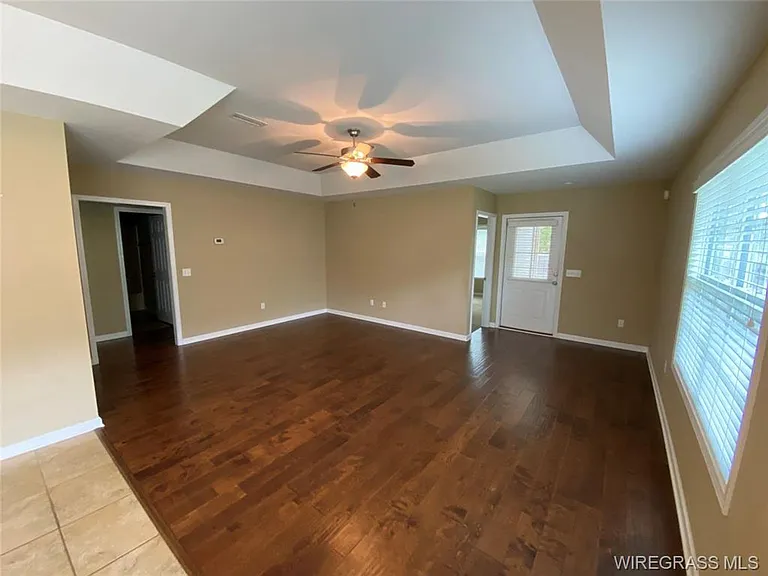 216 Winterberry Way — Photo 4