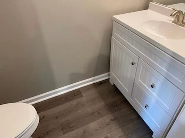 2395 Avery Ave — Photo 8