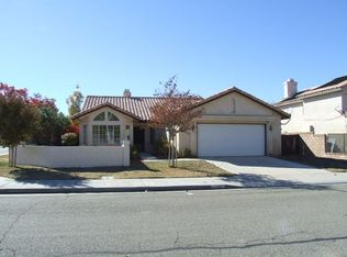 44457 Sandhurst Ln, Lancaster, CA 93536