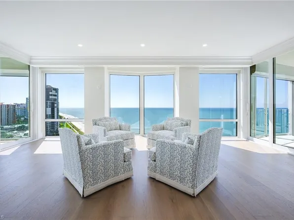 4601 Gulf Shore BLVD N #17, NAPLES, FL 34103