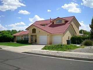 1st image of 4400 Driftwood Dr NW