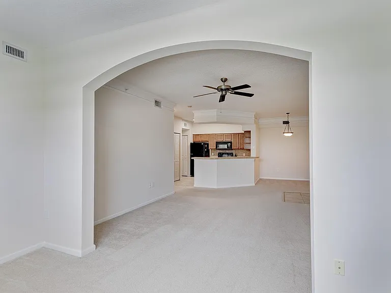 9303 Myrtlewood Cir W — Photo 13