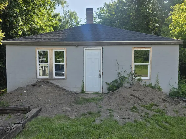 336 S Crystal Ave, Benton Harbor, MI 49022