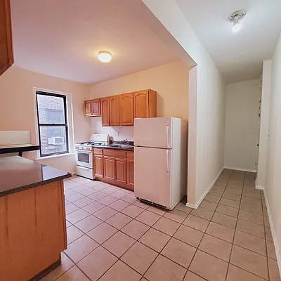 Rented by New York Residence | media 25