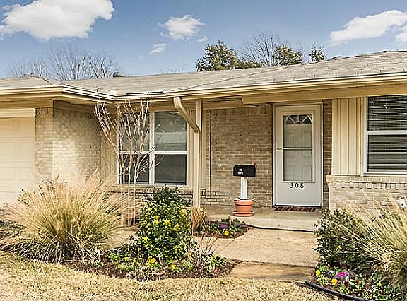 2nd image of 308 Brookwood Dr
