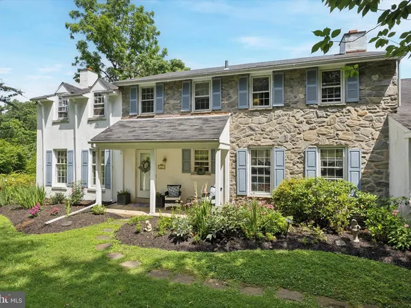 641 Andover Rd, Newtown Square, PA 19073