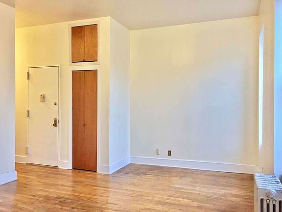 2nd image of 140 W 111th St #4B