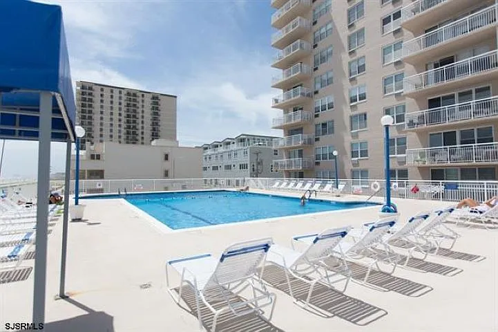 9400 Atlantic Ave #1005 — Photo 12